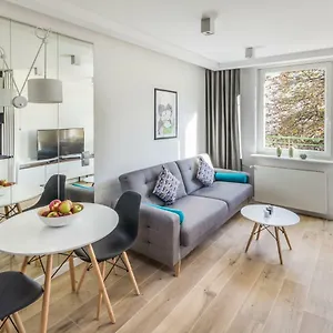Nowogrodzka 17 Studio By Homeprime , Warszawa Polska